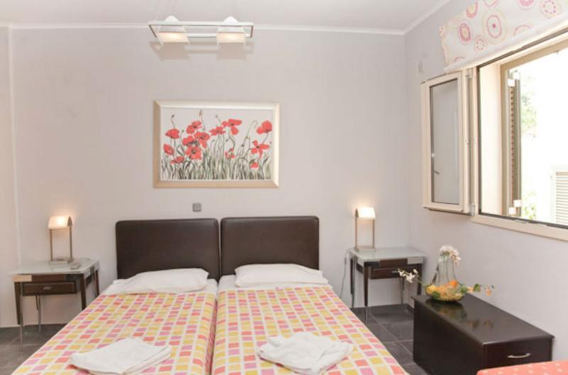 לואורדטה Liocharis Apartments מראה חיצוני תמונה